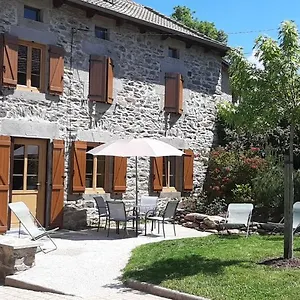  Hébergement de vacances Charmante Maison A La Campagne Au Coeur Des Premiers Volcans